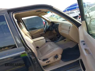 1999 Mercury Mountaineer z VIN 4M2ZU52P9XUJ11372, wystawiony jako IAAI lot #41849011 z przebiegiem 286 379 mil mil oraz . Historia ofert i sprzedaży dostępna na DreamBid. Obrazek 5.