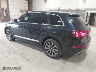 2017 Audi Q7 Premium Plus with VIN WA1LAAF74HD053058, listed as a IAAI auction lot 42008360 with 210,228 mi miles. Bid and sale history available at carsss.com. Image 3.
