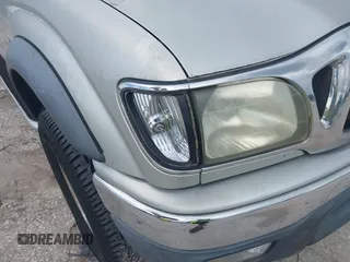 2004 Toyota Tacoma PreRunner z VIN 5TEGN92N74Z411950, wystawiony jako IAAI lot #42536808 z przebiegiem 201 453 mil mil oraz . Historia ofert i sprzedaży dostępna na DreamBid. Obrazek 6.