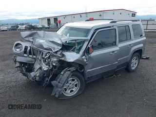 2016 Jeep Patriot Sport with VIN 1C4NJRBB6GD556435, listed as a IAAI auction lot 41949935 with 145,352 mi miles and . Bid and sale history available at carsss.com. Image 18.