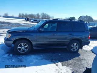 2007 Toyota Land Cruiser with VIN JTEHT05J372107212, listed as a IAAI auction lot 41281746 with 136,460 mi miles. Bid and sale history available at carsss.com. Image 14.
