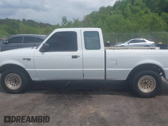 1996 Ford Ranger XL z VIN 1FTCR14A2TPB29154, wystawiony jako IAAI lot #42065099 z przebiegiem 250 809 mil mil oraz . Historia ofert i sprzedaży dostępna na DreamBid. Obrazek 15.