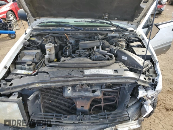 2001 GMC Jimmy SLT with VIN 1GKDT13W412121445, listed as a Copart auction lot 76842164 with 277,068 mi miles and Salvage Title. Bid and sale history available at carsss.com. Image 12.
