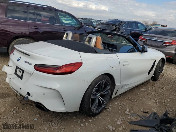 2020 BMW Z4 sDriveM40i with VIN WBAHF9C04LWW37893, listed as a Copart auction lot 81354513 with 0 mi miles. Bid and sale history available at carsss.com. Image 3.
