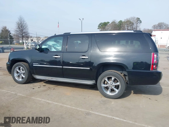 2012 GMC Yukon XL Denali with VIN 1GKS2MEF2CR252084, listed as a IAAI auction lot 41802335 with 88,958 mi miles. Bid and sale history available at carsss.com. Image 14.