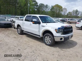 2011 Ford F-150 XLT with VIN 1FTFW1CT5BFC17998, listed as a IAAI auction lot 41968678 with 255,437 mi miles. Bid and sale history available at carsss.com. Image 1.