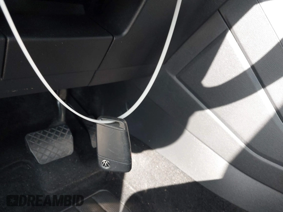 2022 Volkswagen Taos SE z VIN 3VVTX7B2XNM073480, wystawiony jako IAAI lot #41593882 z przebiegiem 93 363 mil mil oraz . Historia ofert i sprzedaży dostępna na DreamBid. Obrazek 11.