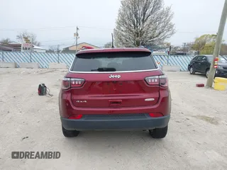 2022 Jeep Compass Latitude with VIN 3C4NJDBB1NT110087, listed as a IAAI auction lot 42033883 with 22,291 mi miles and . Bid and sale history available at DreamBid. Image 16.