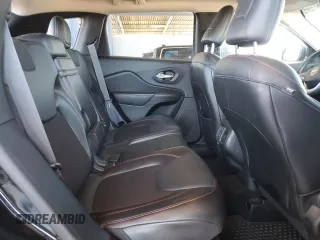 2015 Jeep Cherokee Trailhawk z VIN 1C4PJMBB9FW626895, wystawiony jako Copart lot #54787895 z przebiegiem 108 339 mil mil oraz Szkoda całkowita • Salvage title. Historia ofert i sprzedaży dostępna na DreamBid. Obrazek 11.