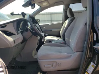 2019 Toyota Sienna LE Auto Access Seat with VIN 5TDKZ3DC9KS982129, listed as a Copart auction lot 62983214 with 246,772 mi miles and Salvage title. Bid and sale history available at DreamBid. Image 7.