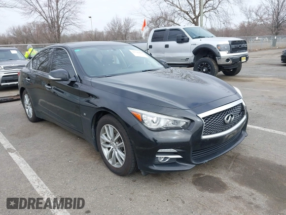 2015 Infiniti Q50 z VIN JN1BV7AR6FM412573, wystawiony jako IAAI lot #41796802 z przebiegiem 136 410 mil mil oraz . Historia ofert i sprzedaży dostępna na DreamBid. Obrazek 1.