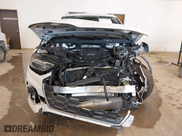 2022 Audi SQ5 Premium Plus with VIN WA1B4AFY5N2043366, listed as a IAAI auction lot 41528425 with 1 mi miles. Bid and sale history available at carsss.com. Image 11.