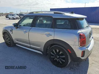 2024 MINI Countryman Cooper S z VIN WMZ83BR06R3R77647, wystawiony jako Copart lot #56059805 z przebiegiem 32 927 mil mil oraz Tytuł czysty. Historia ofert i sprzedaży dostępna na DreamBid. Obrazek 2.