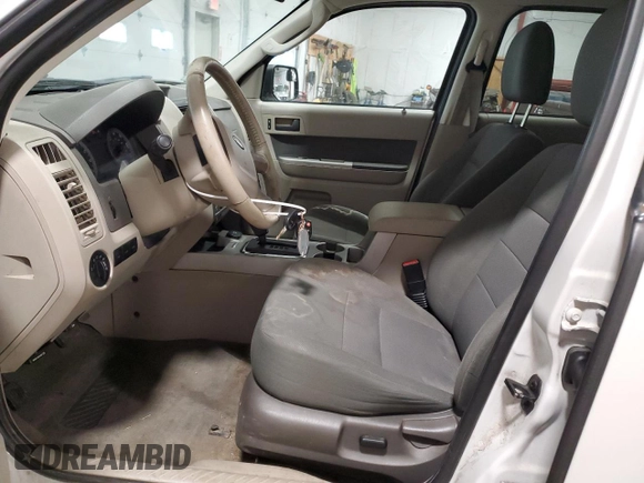 2009 Ford Escape Hybrid with VIN 1FMCU59399KC34999, listed as a Copart auction lot 53332225 with 200,112 mi miles and Clean title. Bid and sale history available at DreamBid. Image 7.
