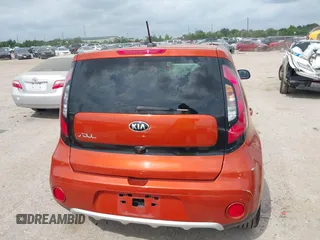 2018 Kia Soul + with VIN KNDJP3A5XJ7562086, listed as a IAAI auction lot 42141583 with 71,238 mi miles. Bid and sale history available at carsss.com. Image 16.