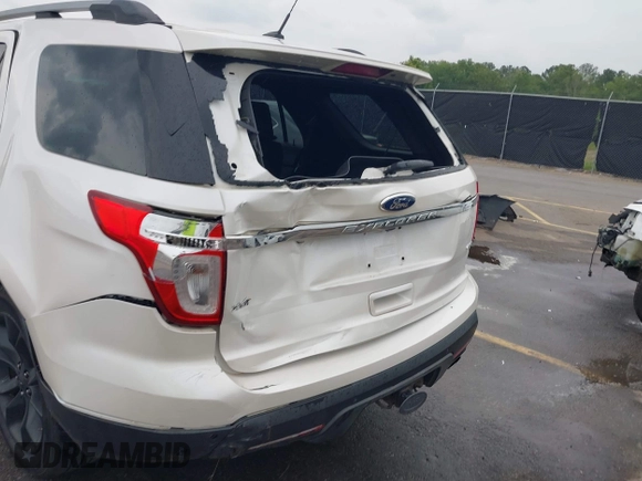 2012 Ford Explorer XLT with VIN 1FMHK8D84CGA82303, listed as a IAAI auction lot 42417951 with 164,687 mi miles and . Bid and sale history available at DreamBid. Image 6.