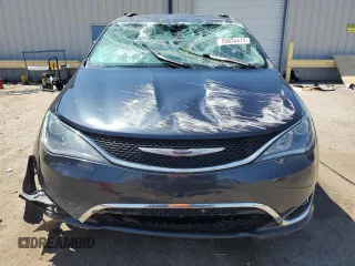2020 Chrysler Pacifica Touring L with VIN 2C4RC1BG2LR209328, listed as a Copart auction lot 55634475 with 156,604 mi miles and Salvage title. Bid and sale history available at DreamBid. Image 5.