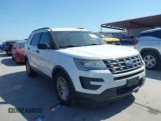 2017 Ford Explorer z VIN 1FM5K7B80HGB45694, wystawiony jako IAAI lot #42020601 z przebiegiem 121 179 mil mil oraz . Historia ofert i sprzedaży dostępna na DreamBid. Obrazek 1.