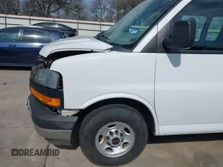 2019 GMC Savana Cargo with VIN 1GTW7AFGXK1220517, listed as a IAAI auction lot 41547025 with 131,264 mi miles. Bid and sale history available at carsss.com. Image 20.