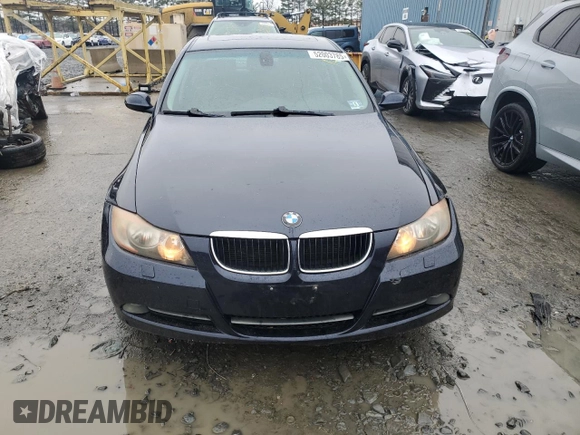 2008 BMW 3 Series 328xi z VIN WBAVC93558K039883, wystawiony jako Copart lot #52003785 z przebiegiem 162 015 mil mil oraz Szkoda całkowita • Salvage title. Historia ofert i sprzedaży dostępna na DreamBid. Obrazek 5.