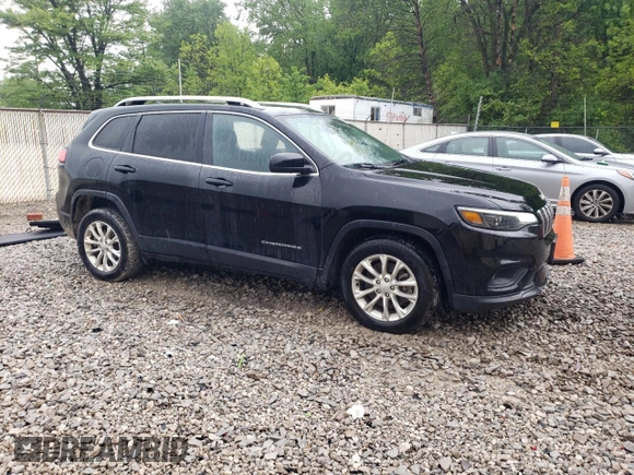 2019 Jeep Cherokee Latitude с VIN 1C4PJLCB5KD357468, выставлен на аукционе Copart как лот 57979625 с пробегом 69 644 миль миль и Списание • Salvage title. История ставок и продаж доступна на DreamBid. Изображение 4.