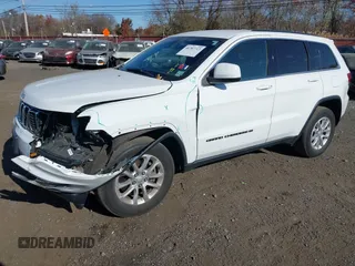 2022 Jeep Grand Cherokee WK Laredo X with VIN 1C4RJFAG8NC120492, listed as a IAAI auction lot 40787713 with 67,688 mi miles. Bid and sale history available at carsss.com. Image 2.