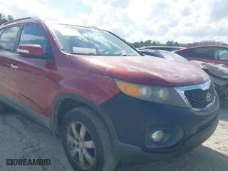 2011 Kia Sorento LX with VIN 5XYKT4A1XBG048827, listed as a IAAI auction lot 41814897 with 214,343 mi miles. Bid and sale history available at carsss.com. Image 6.