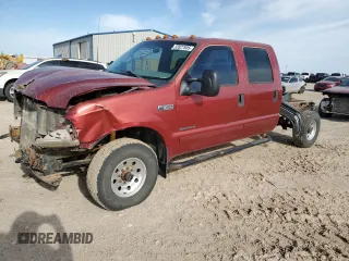 2002 Ford F-350 XL z VIN 1FTSW31F02EB77567, wystawiony jako Copart lot #52827805 z przebiegiem 245 934 mil mil oraz Szkoda całkowita • Salvage title. Historia ofert i sprzedaży dostępna na DreamBid. Obrazek 1.