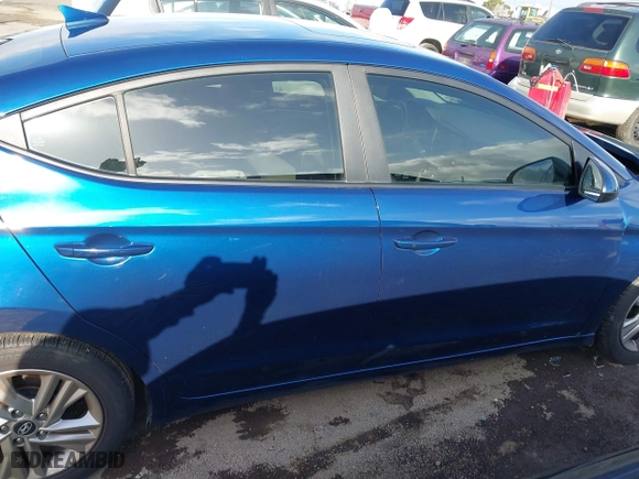 2019 Hyundai Elantra SEL with VIN 5NPD84LF3KH419838, listed as a IAAI auction lot 41915836 with 81,883 mi miles. Bid and sale history available at carsss.com. Image 14.