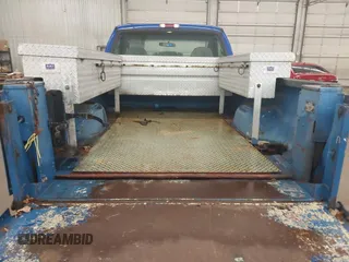 2004 Ford F-250 XL with VIN 1FTNF21L84EA70914, listed as a IAAI auction lot 42308242 with 177,580 mi miles and . Bid and sale history available at DreamBid. Image 8.