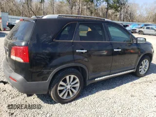2011 Kia Sorento LX with VIN 5XYKT4A22BG164712, listed as a Copart auction lot 46077795 with 206,820 mi miles and Clean Title. Bid and sale history available at DreamBid. Image 3.