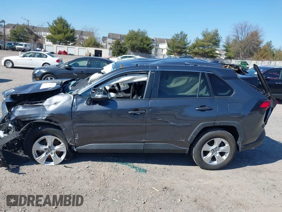 2020 Toyota RAV4 XLE with VIN 2T3P1RFV4LC077779, listed as a IAAI auction lot 41752269 with 55,091 mi miles and . Bid and sale history available at DreamBid. Image 15.