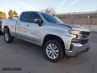 2019 Chevrolet Silverado 1500 LT with VIN 1GCRYDEDXKZ272945, listed as a IAAI auction lot 41225816 with 95,088 mi miles. Bid and sale history available at carsss.com. Image 1.