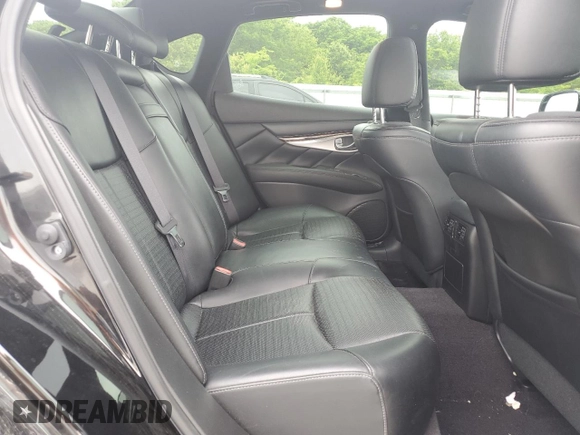 2016 Infiniti Q70 z VIN JN1BY1AP2GM220684, wystawiony jako Copart lot #55493695 z przebiegiem 96 001 mil mil oraz Szkody całkowita. Historia ofert i sprzedaży dostępna na DreamBid. Obrazek 10.