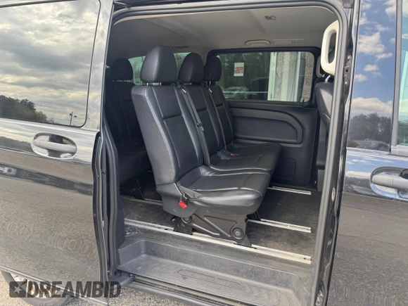 2020 Mercedes-Benz Metris with VIN W1WV0FEY7L3748338, listed as a Copart auction lot 55879505 with 221,412 mi miles and Clean Title. Bid and sale history available at DreamBid. Image 6.