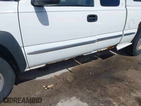 2000 GMC Sierra 1500 SLE with VIN 1GTEK19T6YE133931, listed as a IAAI auction lot 41789598 with 206,815 mi miles and . Bid and sale history available at DreamBid. Image 6.