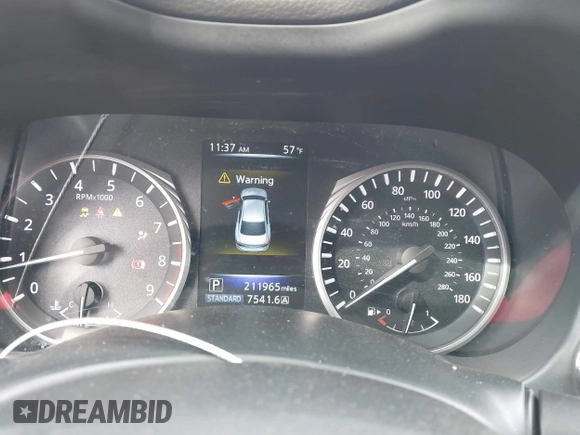2015 Infiniti Q50 with VIN JN1BV7AR4FM406268, listed as a IAAI auction lot 41837888 with 211,965 mi miles. Bid and sale history available at carsss.com. Image 7.
