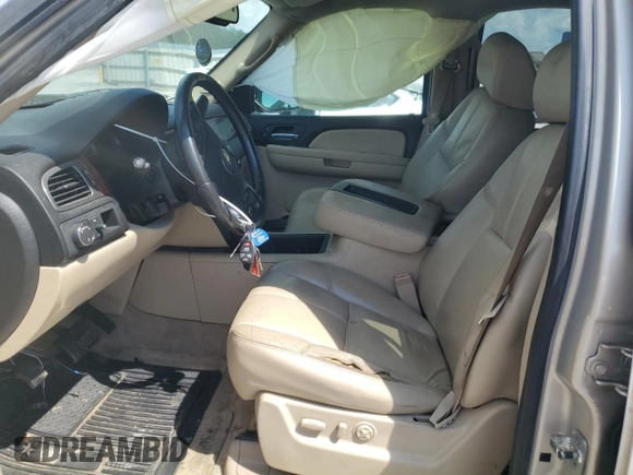 2007 Chevrolet Tahoe LT with VIN 1GNEC13J67R102987, listed as a Copart auction lot 63382645 with 290,508 mi miles and Salvage title. Bid and sale history available at DreamBid. Image 7.