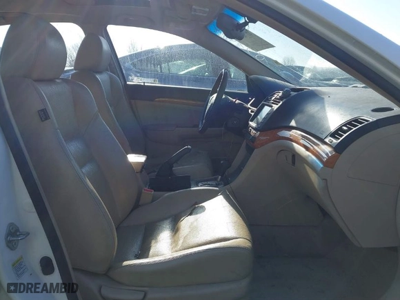 2004 Acura TSX w/Navigation with VIN JH4CL96954C035697, listed as a IAAI auction lot 41743954 with 233,696 mi miles. Bid and sale history available at carsss.com. Image 5.