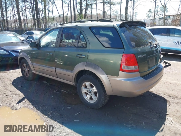 2004 Kia Sorento LX with VIN KNDJC733045304206, listed as a IAAI auction lot 41899253 with 134,711 mi miles. Bid and sale history available at carsss.com. Image 3.