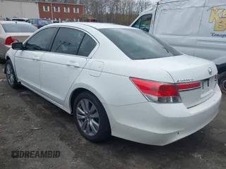 2011 Honda Accord LX z VIN 1HGCP2F34BA091651, wystawiony jako IAAI lot #42040433 z przebiegiem 133 096 mil mil oraz . Historia ofert i sprzedaży dostępna na DreamBid. Obrazek 3.