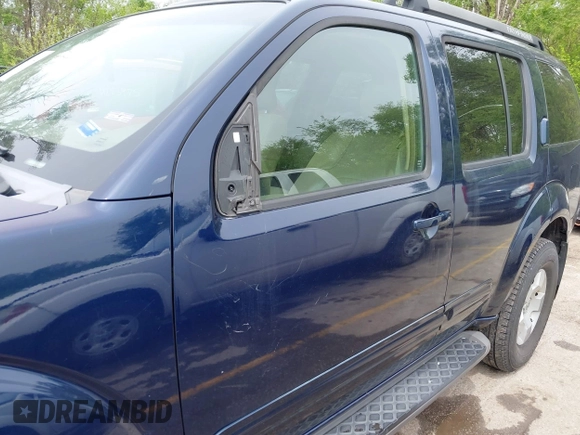 2007 Nissan Pathfinder SE z VIN 5N1AR18W17C630980, wystawiony jako IAAI lot #42110146 z przebiegiem 180 858 mil mil oraz . Historia ofert i sprzedaży dostępna na DreamBid. Obrazek 6.