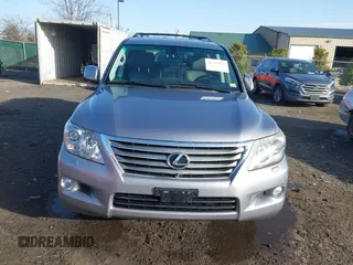 2009 Lexus LX 570 with VIN JTJHY00W894019219, listed as a IAAI auction lot 41744811 with Not Provided miles and . Bid and sale history available at carsss.com. Image 12.