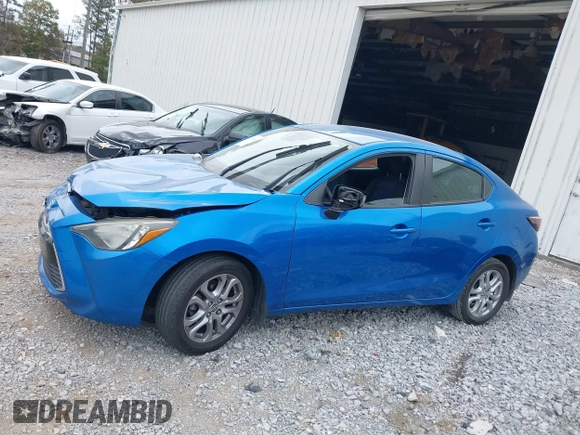 2016 Scion iA with VIN 3MYDLBZV2GY138644, listed as a IAAI auction lot 40790811 with 87,445 mi miles. Bid and sale history available at carsss.com. Image 14.