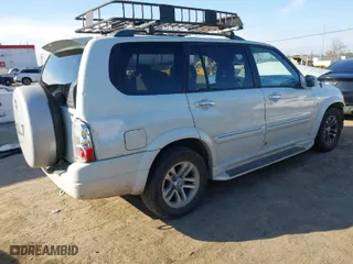 2005 Suzuki XL-7 LX with VIN JS3TY92V654107820, listed as a IAAI auction lot 41437897 with 152,773 mi miles. Bid and sale history available at carsss.com. Image 4.