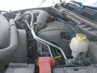 2017 Ram 1500 Big Horn z VIN 3C6RR7LT8HG633257, wystawiony jako IAAI lot #42668754 z przebiegiem 145 490 mil mil oraz . Historia ofert i sprzedaży dostępna na DreamBid. Obrazek 20.