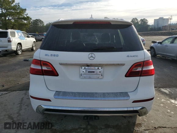 2014 Mercedes-Benz M 550 with VIN 4JGDA7DBXEA366242, listed as a Copart auction lot 86961624 with 146,965 mi miles and Clean Title. Bid and sale history available at DreamBid. Image 6.