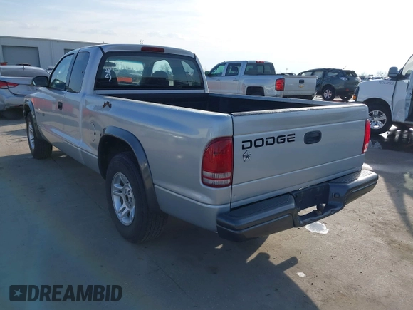 2002 Dodge Dakota with VIN 1B7GL12X62S538389, listed as a IAAI auction lot 41533809 with 159,576 mi miles and . Bid and sale history available at carsss.com. Image 3.