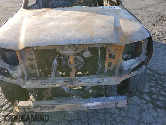 2011 Toyota Tacoma с VIN 5TFJX4GN1BX002410, выставлен на аукционе Copart как лот 43046725 с пробегом Не указан миль и На запчасти • Non repairable. История ставок и продаж доступна на DreamBid. Изображение 11.