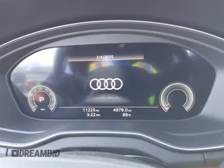 2023 Audi Q5 Premium Plus z VIN WA1BBAFY9P2085449, wystawiony jako IAAI lot #41508525 z przebiegiem 11 225 mil mil oraz . Historia ofert i sprzedaży dostępna na DreamBid. Obrazek 7.